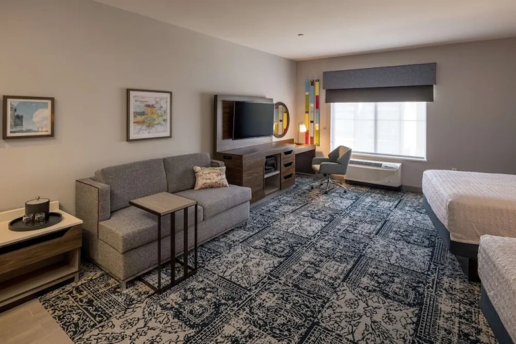 Quadruple Suite
