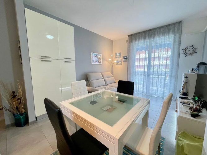 Modern Apartment Close to the Beach