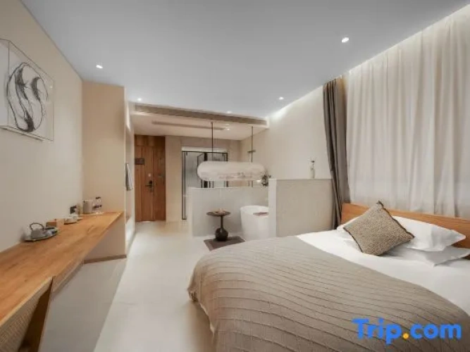 Deluxe Family Suite