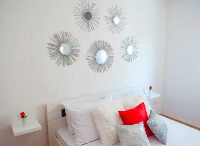 Apartment Red