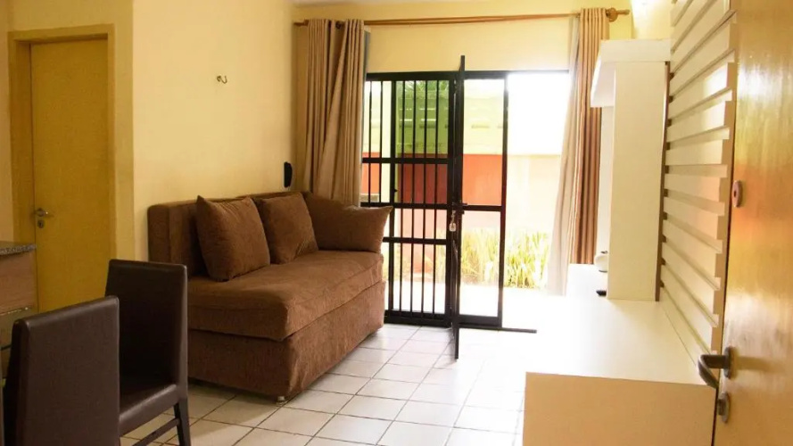 Flat c piscina a 280m do mar e do Beach Park CE