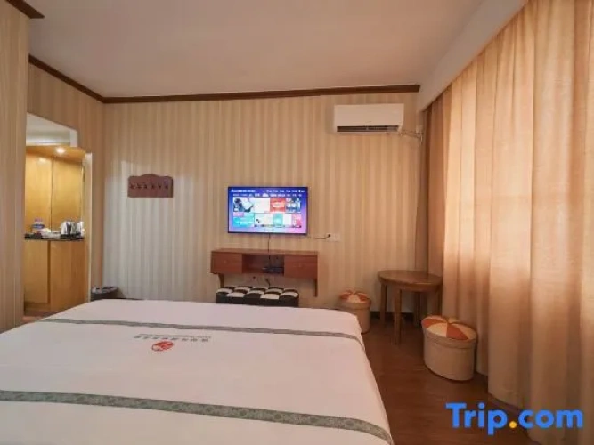 Standard Double room with lake view