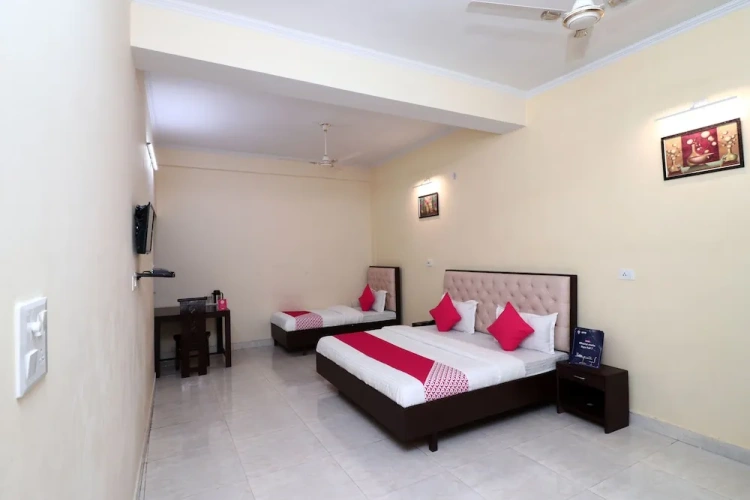 Deluxe Triple room