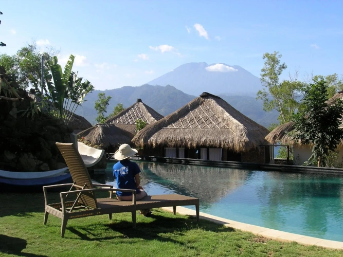 3 Bedrooms Sextuple Villa
