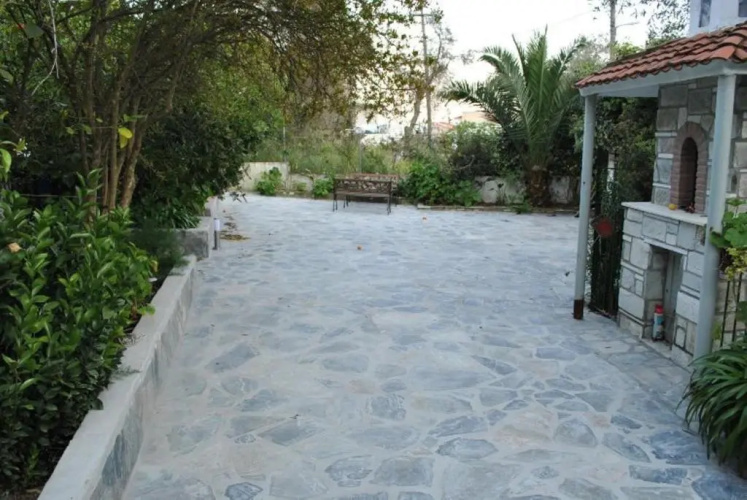 Stelios Studios