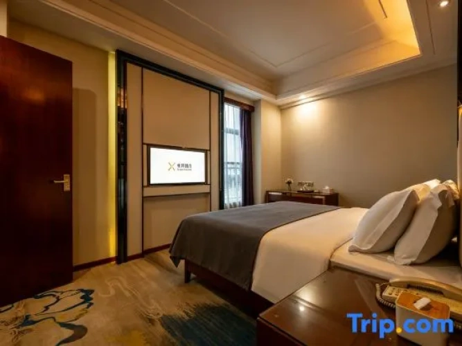 1 Bedroom Business Suite