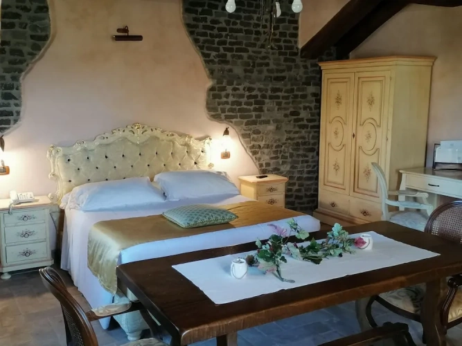 Deluxe Double Suite with garden view