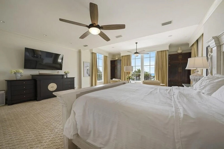 Villa Blanco by Five Star Properties