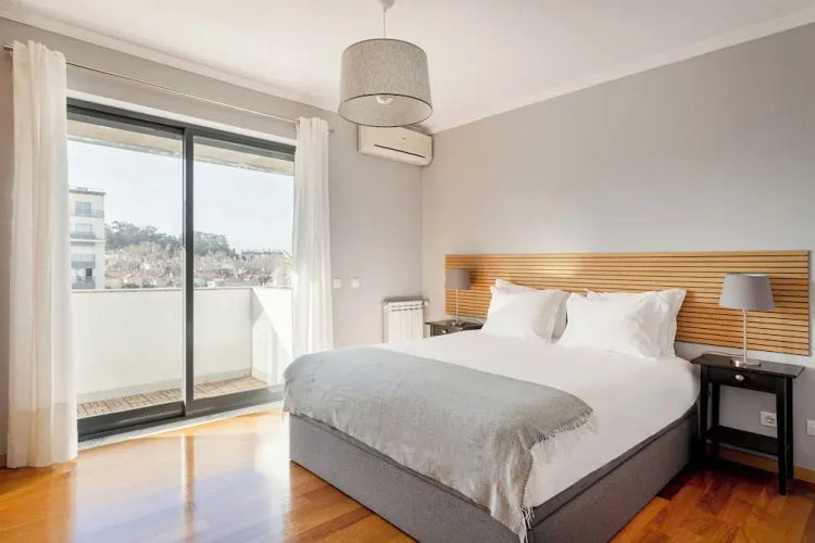 Elegant Flat in Benfica