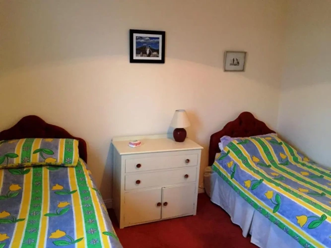 3 Bedrooms Cottage