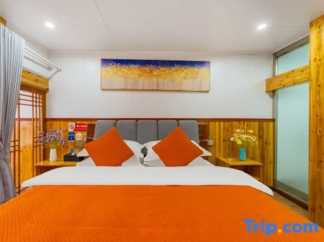 Standard Double room with balcony and with view