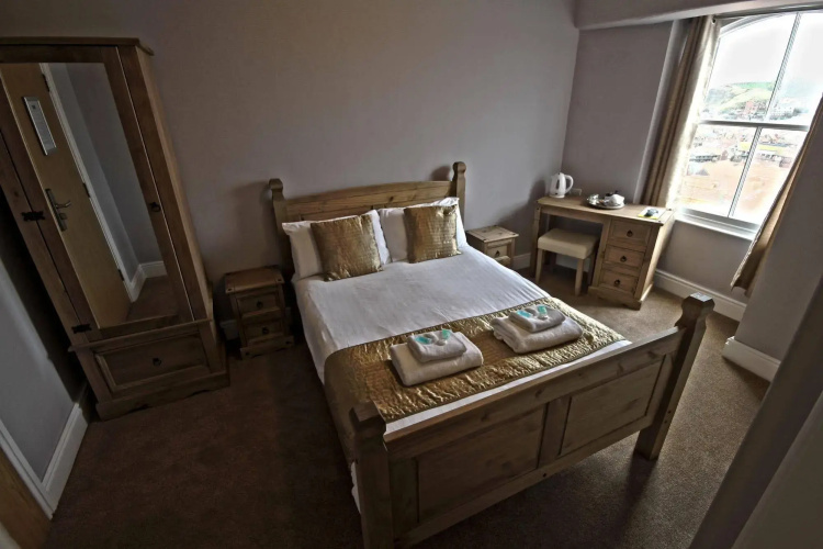 Resolution Hotel