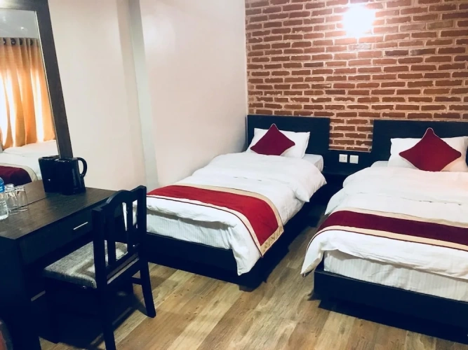 Standard Twin room with city view