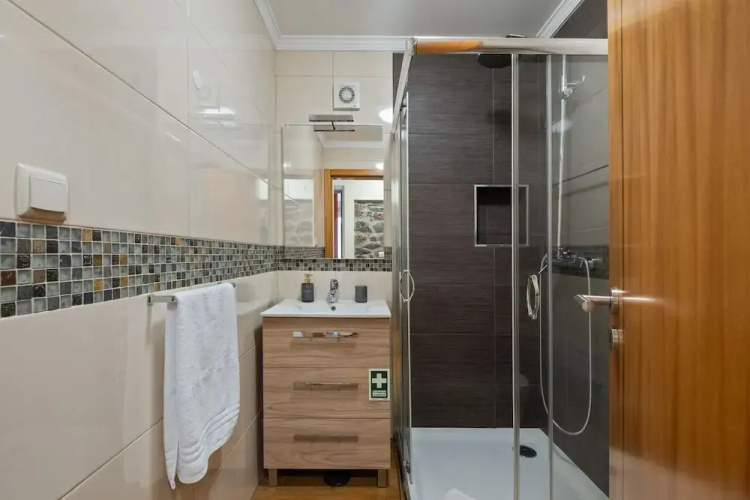 Quinta do Checa by Homie