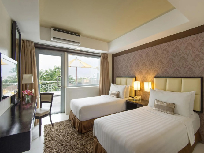 Quest Hotel & Conference Center