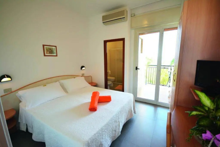 Hotel Apollo