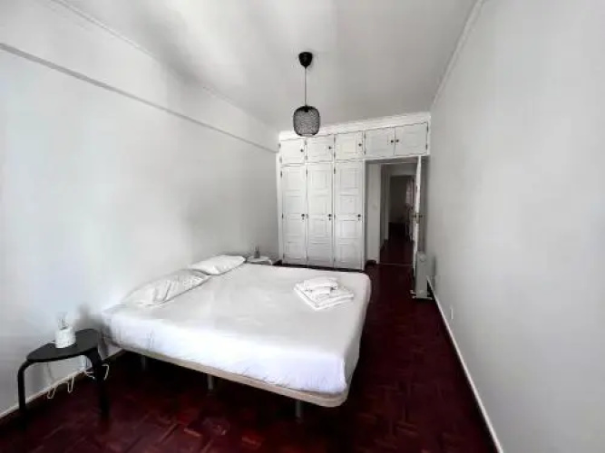 Flores Terrace Apartment