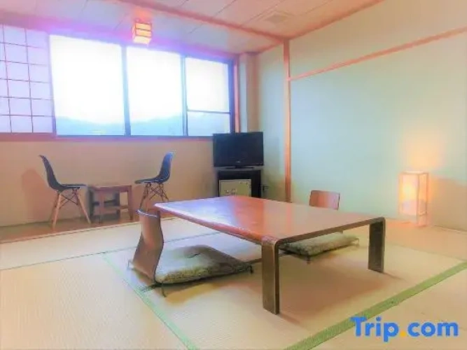 Standard room with mountain view