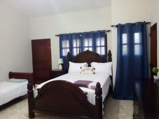6 Bedrooms Cottage