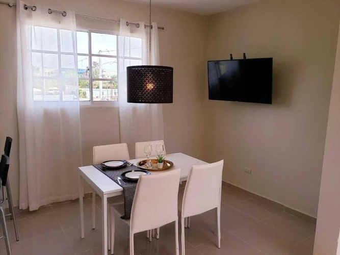 Lovely 2 Bedroom Apartment