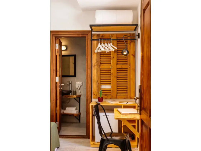 Djumba Hotel & Cafe