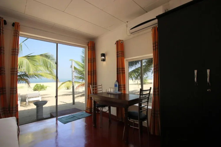 Lanka Huts