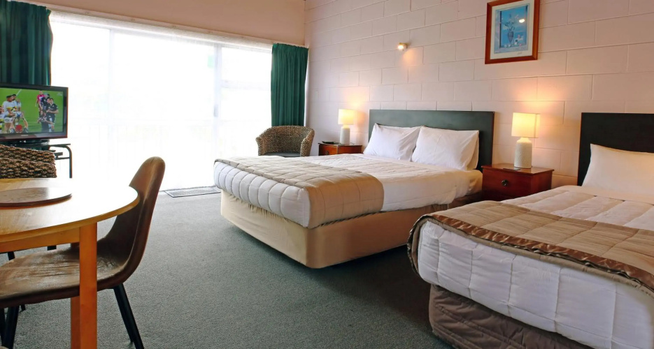 289 Midway Motel