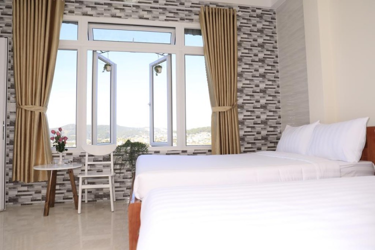 Deluxe Family room