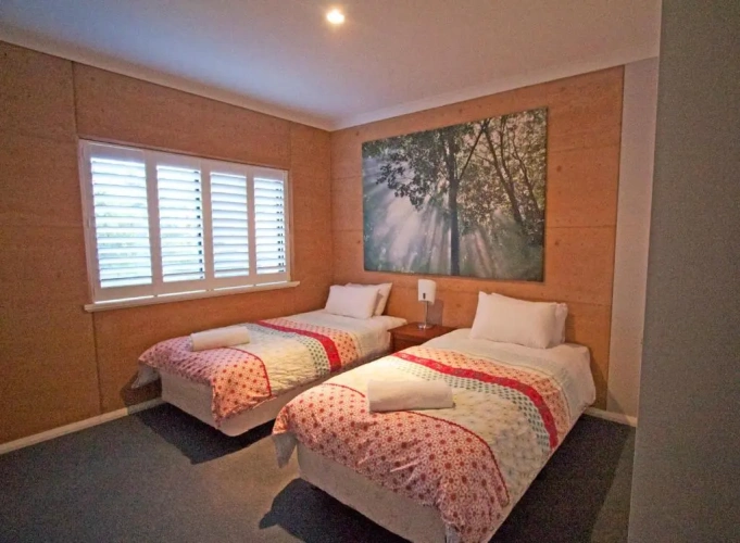 4 Bedrooms Cottage
