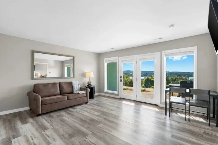 Standard Double room with water view