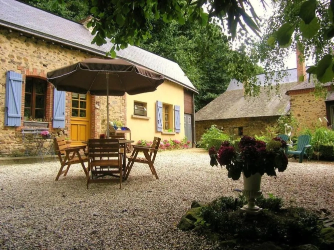 2 Bedrooms Chalet