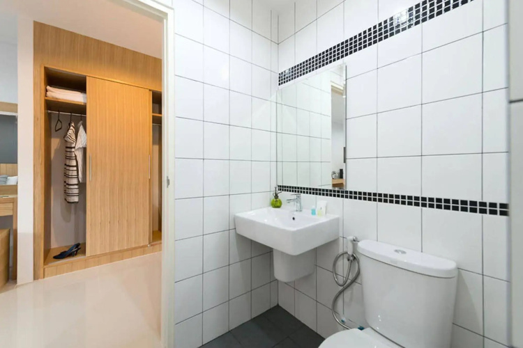 Pixel Hostel Phuket Airport