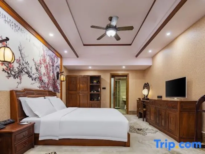 Superior Suite