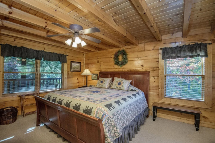 Black Hawk Hideaway by Eagles Ridge Resort
