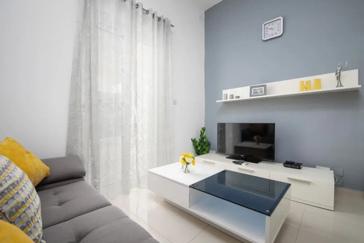 Modern 2 BR Apartment with AC - Near Sea