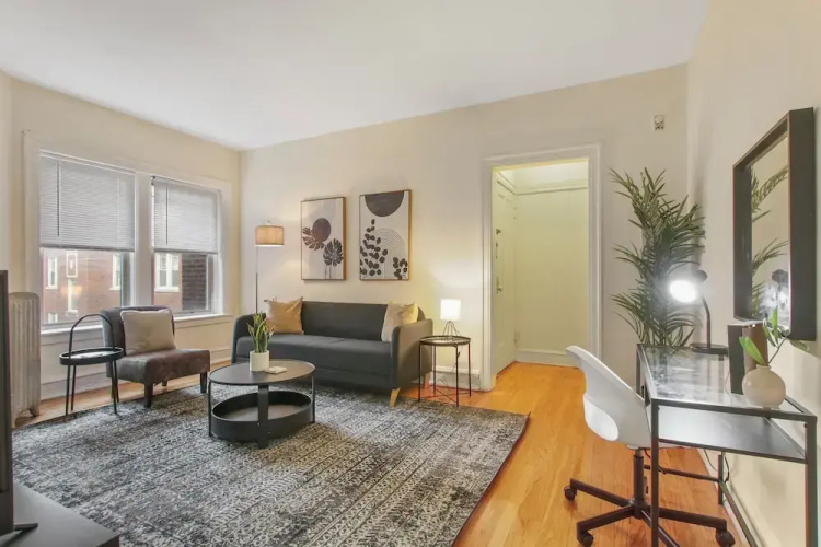 Cozy 1BR in Rogers Park - Touhy 2W