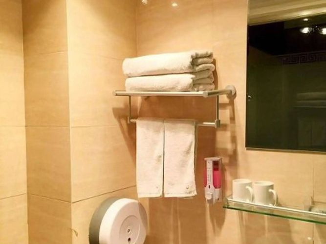 Hotel 66