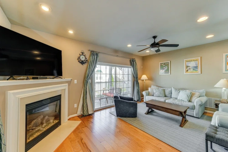 3 Bedrooms Apartment