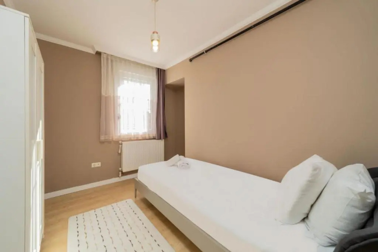 Cozy Flat with Balcony near Beach in Konyaalti