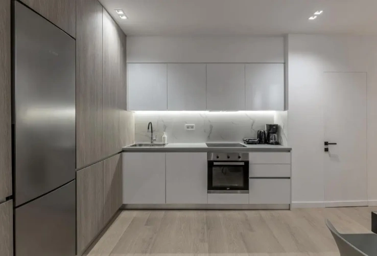 3 Bedrooms Apartment