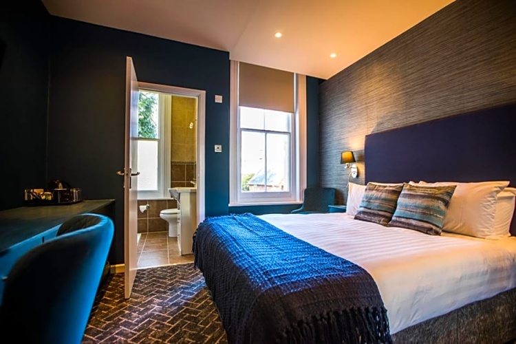 Standard Double room with view