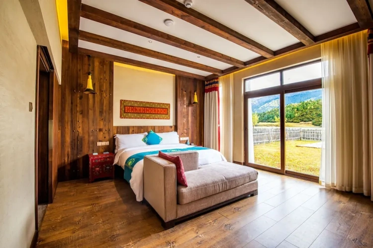 2 Bedrooms Double Villa with lake view