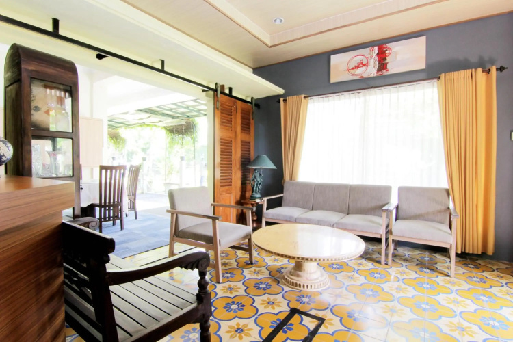 Embe Joglo Homestay