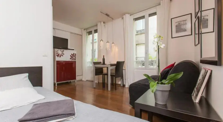 Charming Montmartre Studio