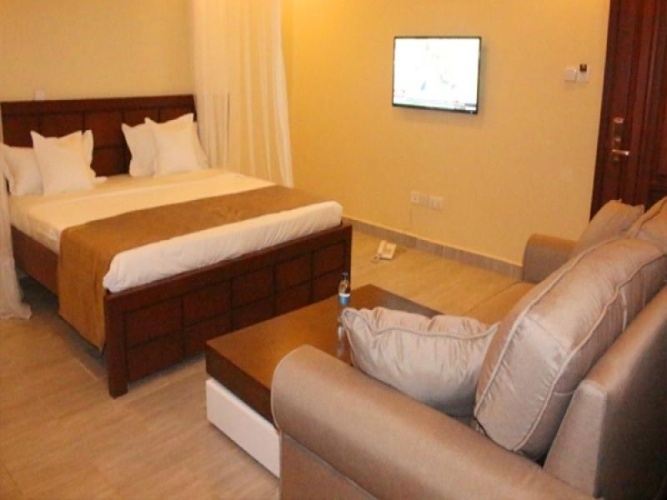 Deluxe Suite