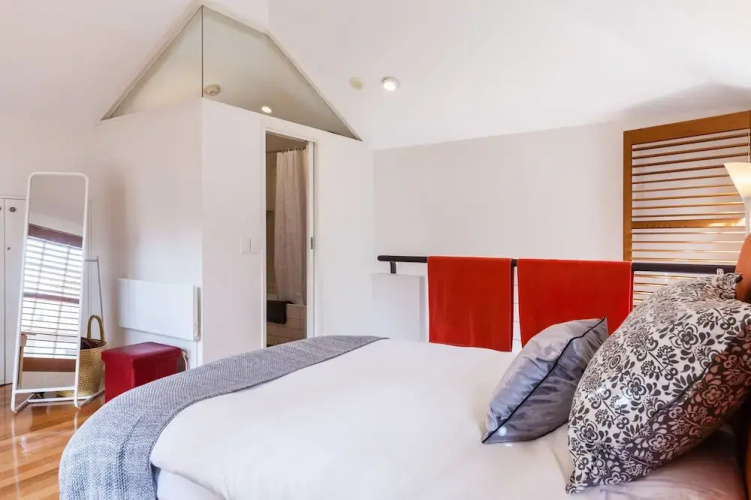 VERA, 1BDR South Melbourne Apartment