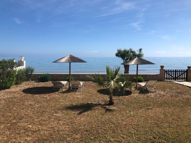 Standard Twin room with sea view