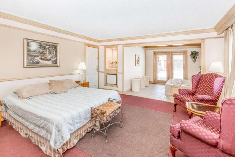 Deluxe Double Suite