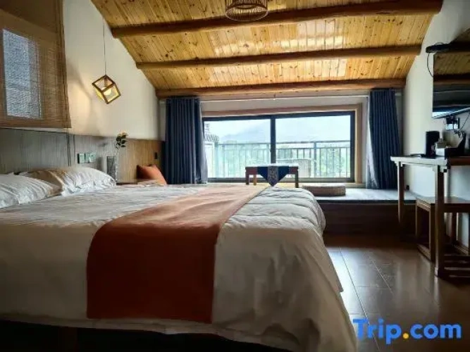 Standard Double room with mountain view