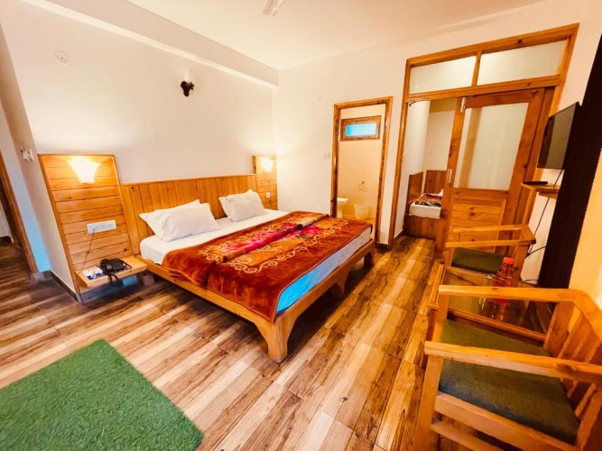 Standard Triple room with balcony